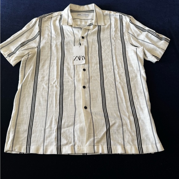 Zara Men's Cream and Black Striped Casual Shirt - Picture 1 of 5